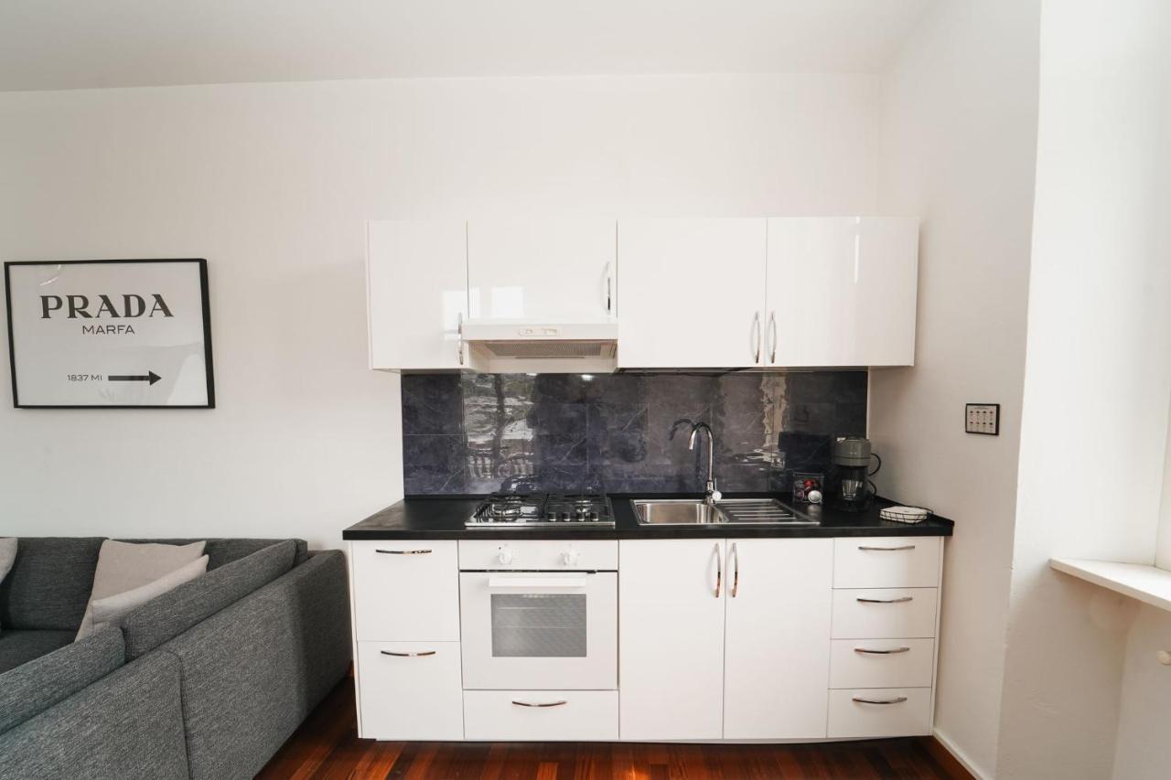 Appartamento Esclusivo Fronte Lago, In Centro A Como Con Garage Exterior foto